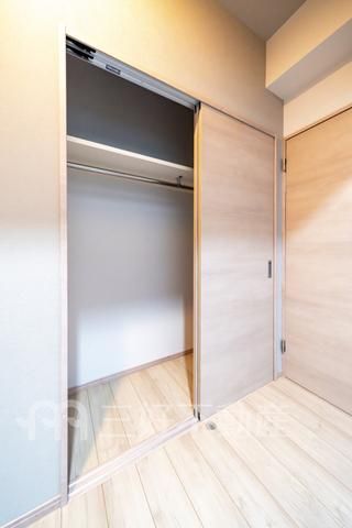 2LDK Apartment for Rent in Akasaka, Fukuoka City - Thumbnail 3