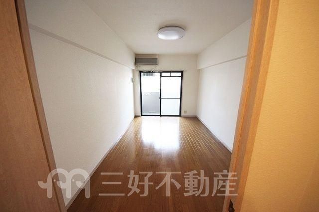 1K Apartment for Rent in Jonan Ward, Fukuoka City - 19.34m² - Thumbnail 3