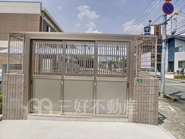 2LDK Apartment for Rent in Kasuga City, Fukuoka - Thumbnail 2