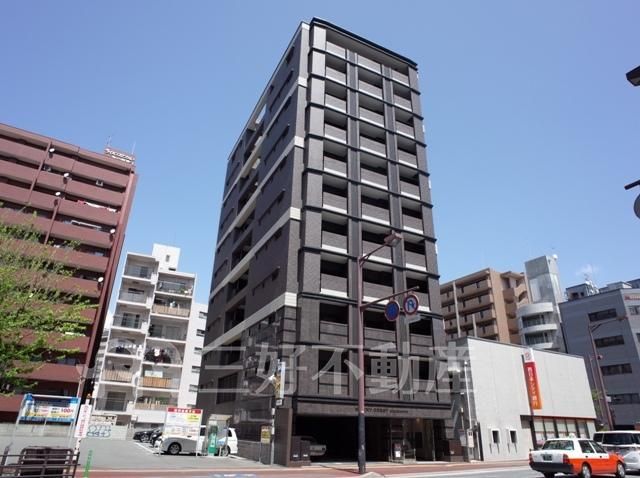 Modern Apartment for Rent Near Hakozakimae Station, Fukuoka - Thumbnail 2