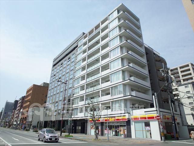 Modern Palazzo Tenjin AXIA - 2LDK Rental in Fukuoka City - Thumbnail 2
