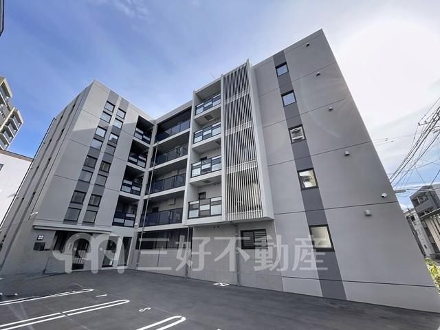 Wooden Apartment Near Suseri Station, Fukuoka City - Thumbnail 2