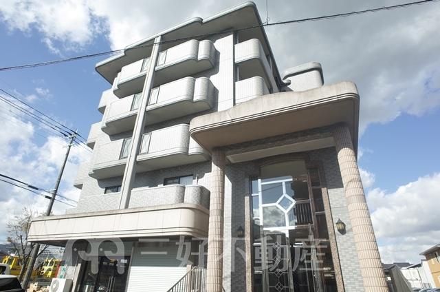 2LDK Apartment for Rent in Chikushino, Fukuoka - Thumbnail 2