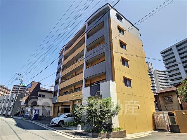 Reinforced Concrete Apartment in Hakata Ward, Fukuoka - Thumbnail 3