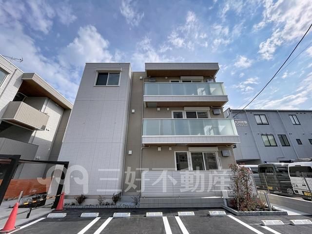 2LDK Apartment for Rent in Hakata Ward, Fukuoka City - Thumbnail 3