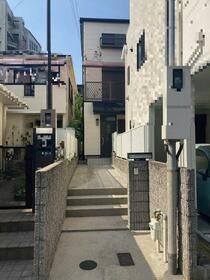 Modern 3LDK+S House in Kobe's Higashinada-ku - Thumbnail 3