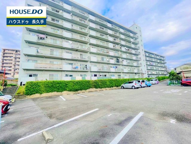 Spacious 4LDK+S Apartment in Owariasahi - Thumbnail 3