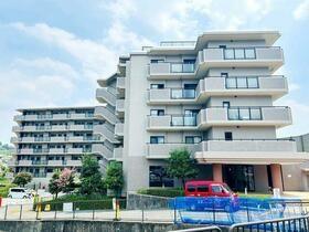 Staits Keirakusai 4LDK Apartment in Kyoto's Nishikyo Ward — Image 1, Nishikyo, Kyoto