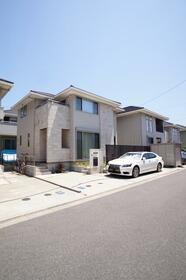 4LDK House Near Inagekaigan Station in Chiba — Image 2, Mihama, Chiba