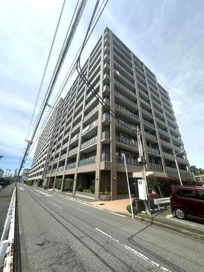 Rexel Mansion Inage - Chiba City Apartments — Image 1, Mihama, Chiba
