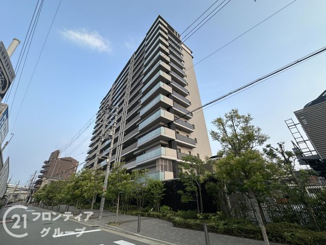 3LDK Apartment in Nishiyodogawa, Osaka - Thumbnail 2