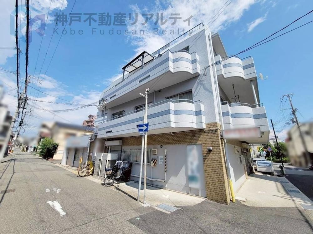 2LDK Apartment in Kobe's Hyogo Ward - Thumbnail 2