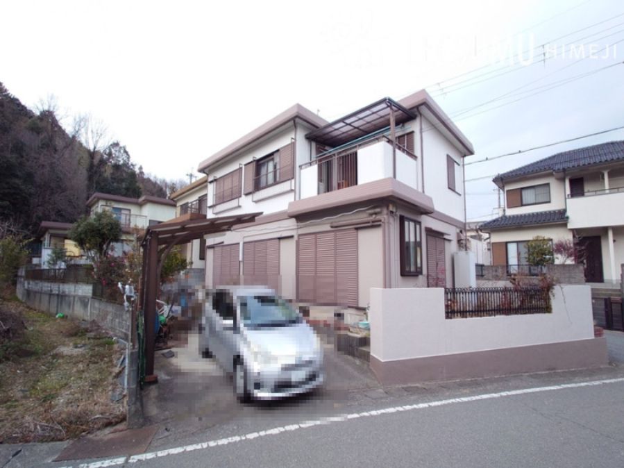 Spacious 6LDK+S Home in Himeji with Large Land - Thumbnail 3