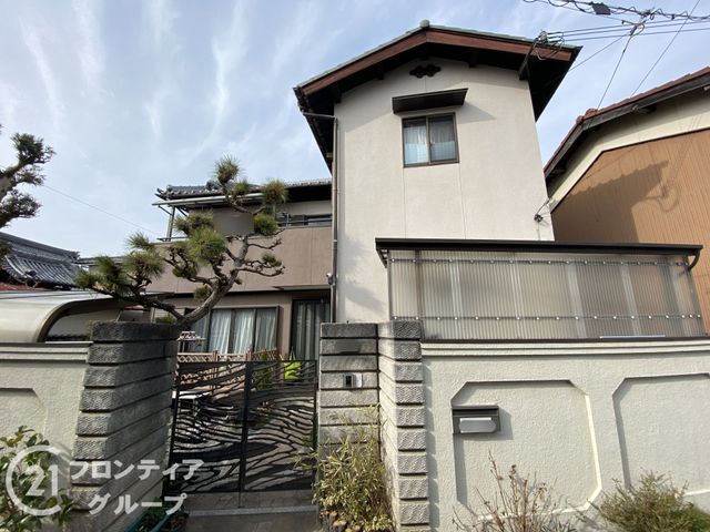 Spacious 6LDK+S Home in Himeji with Large Land - Thumbnail 4
