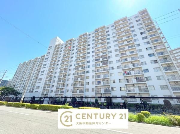 3LDK Apartment in Minato Ward, Osaka - Thumbnail 2