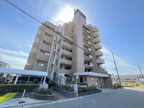 Spacious 4LDK Apartment Near Inba Station, Owariasahi - Thumbnail 3