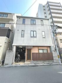 Renovated 2LDK+S Apartment in Nishiyodogawa, Osaka - Thumbnail 2