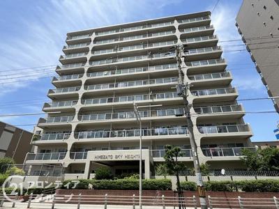 Renovated 2LDK+S Apartment in Nishiyodogawa, Osaka — Image 2, Nishiyodogawa, Osaka