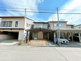 Spacious 4DK Home in Kanazawa with 116m² Land - Thumbnail 2