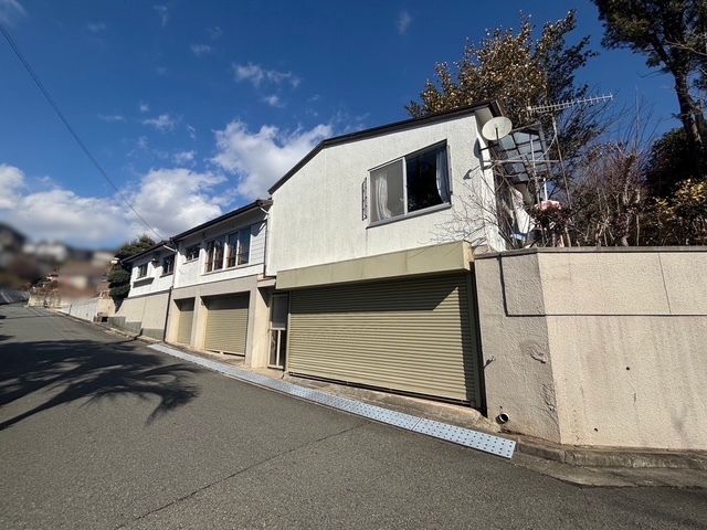 5LDK Family Home Near Bepu Station in Kakogawa - Thumbnail 3