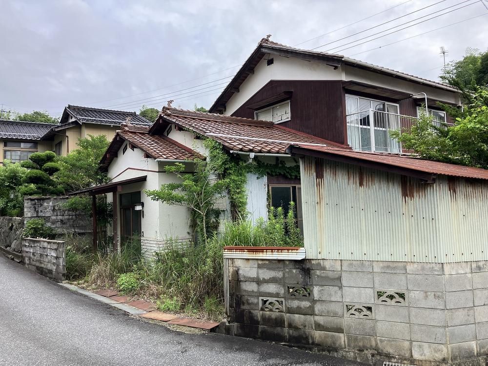 Land for sale near Hamasu Beach in Hamada - Thumbnail 2