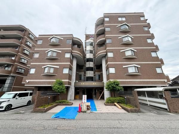 3LDK Apartment in Takaoka with 2018 Renovations - Thumbnail 2
