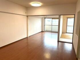 Famille Hibino: 2LDK Apartment Near Rokubancho Station, Nagoya — Image 1, Atsuta, Aichi