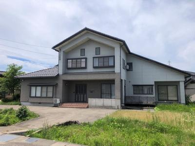Yoshienaka Detached House for Sale at 29.8 Million Yen — Image 1, Nanto, Toyama