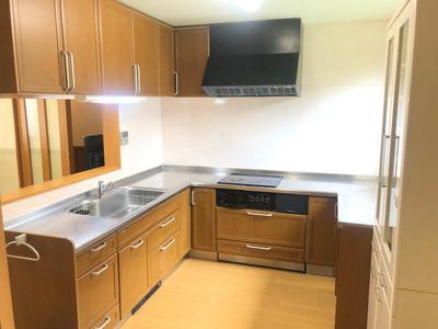 Yoshienaka Detached House for Sale at 29.8 Million Yen — Image 3, Nanto, Toyama