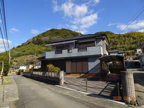 Charming House in Higashisonogi with Spacious Land - Thumbnail 3