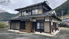 Spacious 5DK House in Uchiko, Ehime with Large Land — House, Uchiko, Ehime