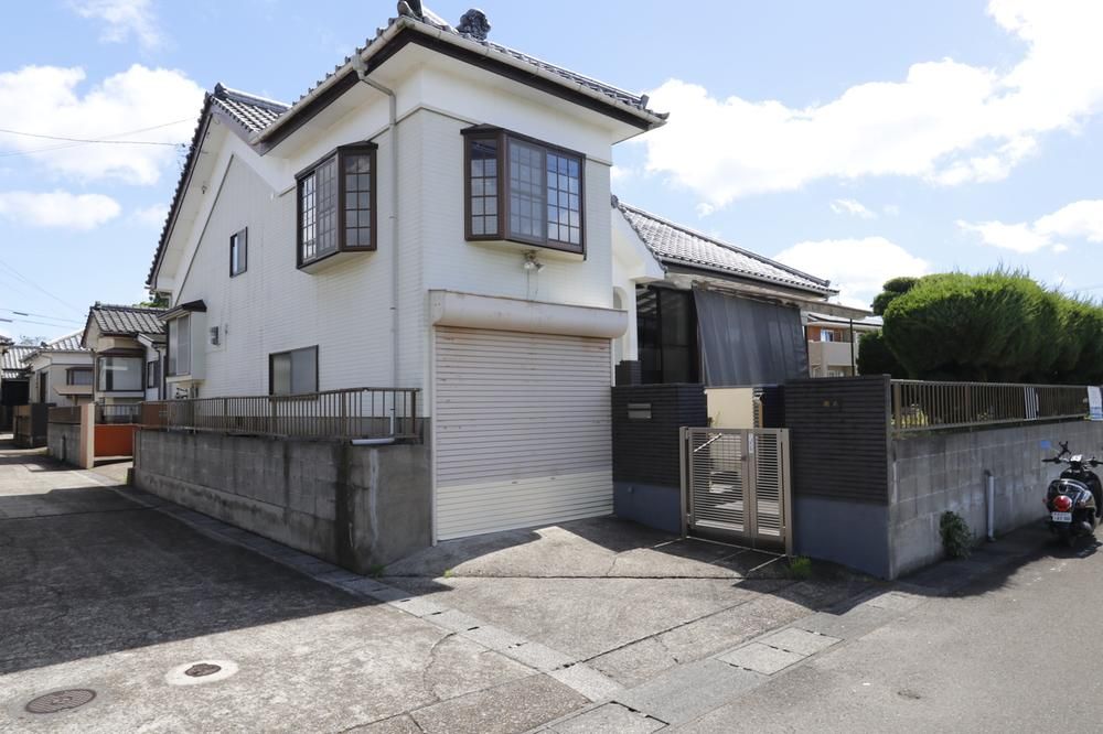 Spacious 3LDK+S House in Miyakonojō - Thumbnail 2