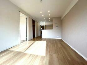 Inage Toei Mansion: 3LDK Apartment in Mihama-ku, Chiba — Image 1, Mihama, Chiba