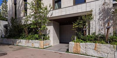 New Luxury 2LDK Apartment at Grand Maison Motoyama Yotsuya-dori — Image 6, Chikusa, Aichi