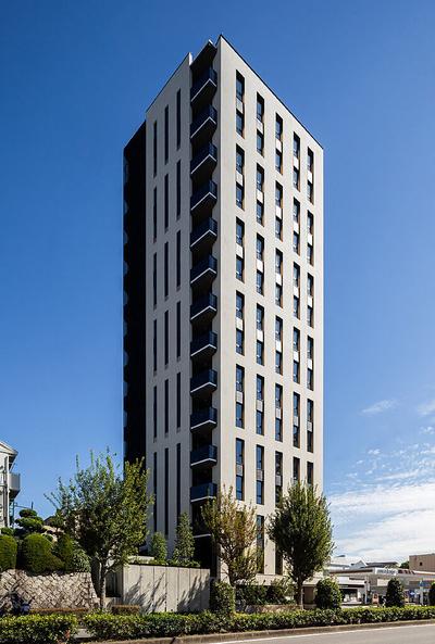 New Luxury 2LDK Apartment at Grand Maison Motoyama Yotsuya-dori — Image 1, Chikusa, Aichi