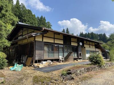 Traditional Farmhouse with 1.8 Hectares Near Lake Hana, Nakatsugawa — Image 2, Nakatsugawa, Gifu