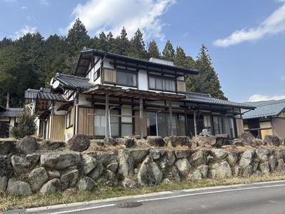 Traditional 2LDK House in Hirukawa, Nakatsugawa - Mountain Views — Image 1, Nakatsugawa, Gifu
