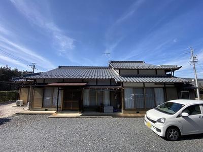 Spacious 5DK House with Garden in Nakatsugawa - 535m² Plot — Image 2, Nakatsugawa, Gifu