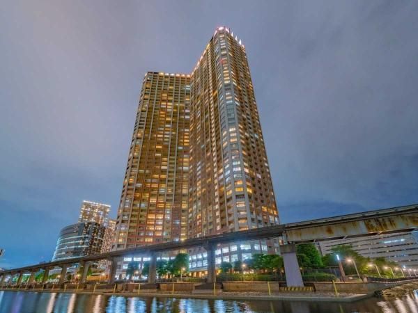 3LDK Apartment on 46th Floor in Minato, Tokyo with Views - Thumbnail 3