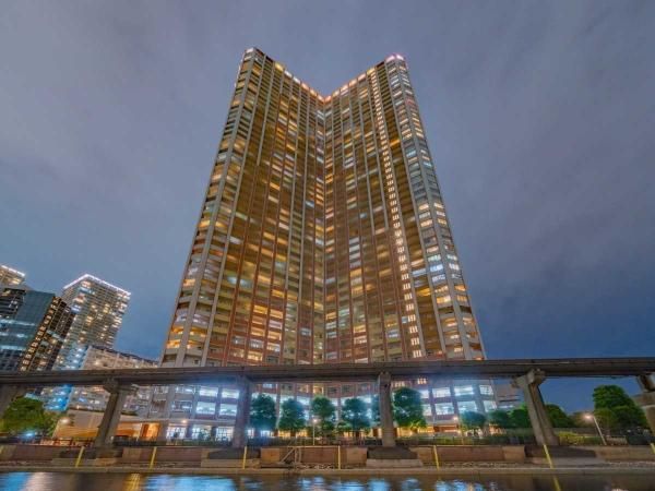 3LDK Apartment on 46th Floor in Minato, Tokyo with Views - Thumbnail 2