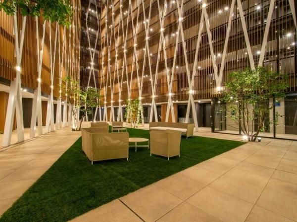 2LDK Apartment for Sale in Shinjuku, Tokyo - 78.1m2 - Thumbnail 2