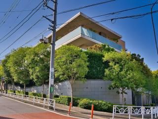3LDK Apartment for Sale in Hiroo, Shibuya, Tokyo - Thumbnail 4