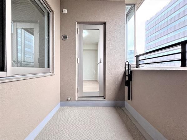 Renovated 1LDK Apartment for Sale in Tachikawa, Tokyo - Thumbnail 2