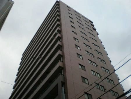 Cosmo Nihonbashi Hamacho 3LDK Apartment in Chuo-ku, Tokyo - Thumbnail 2