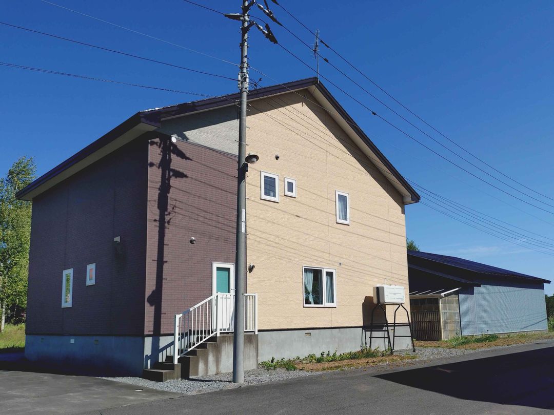Detached House with Mount Yotei Views in Makkari Village - Thumbnail 3