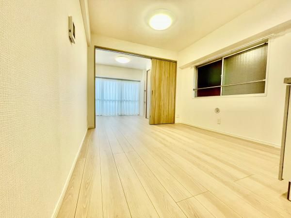 Renovated 1DK Apartment in Bunkyo-ku, Tokyo | 33m² - Thumbnail 3