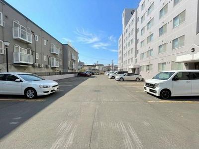 4LDK 103m² Renovated Apartment in Hassamu Chuo, Sapporo — Apartment, Nishi, Hokkaido