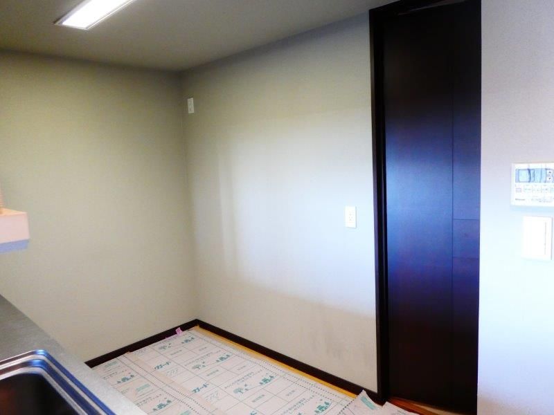 Renovated Apartment for Sale in Kanagawa - Thumbnail 3
