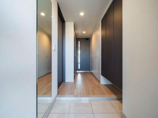 2LDK Apartment for Sale in Higashiyodogawa-ku, Osaka - Thumbnail 3