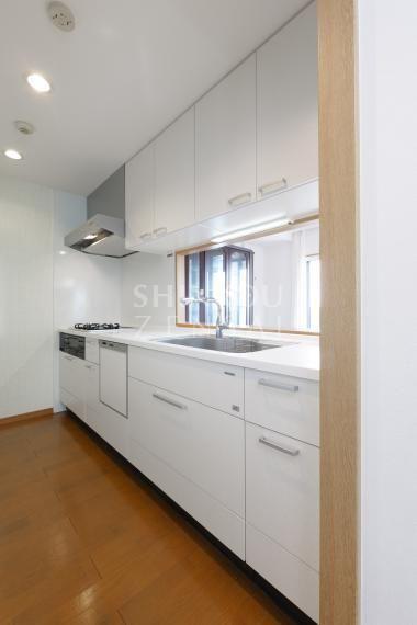 4LDK Apartment for Sale in Akita City, Akita Prefecture — Interior, Akita, Akita